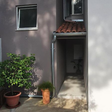 Apartman Tika Pula Zewnętrze zdjęcie